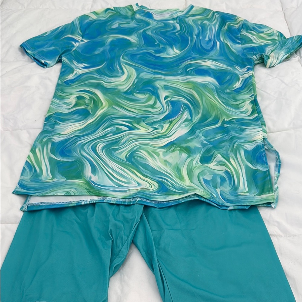 Source Unknown Blue and Green Jumpsuit with Swirl Pattern